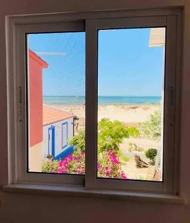 Semesterbostad Casa Das Cores, Culatra Island Olhão