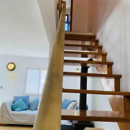 Holiday home Casa Das Cores, Culatra Island Olhao